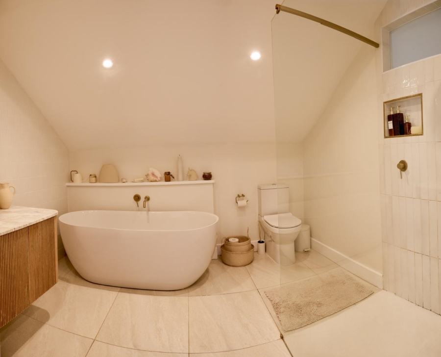 3 Bedroom Property for Sale in Vredehoek Western Cape